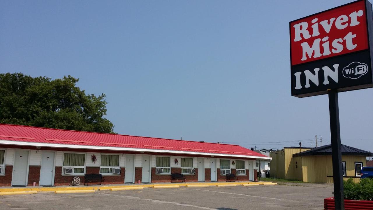 River Mist Inn Sturgeon Falls Exterior photo